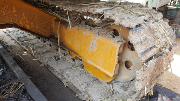 ขาย แบคโฮ KOMATSU PC60-5 เครื่อง 4BD1 ปั้มเดิม ช่วงล่างเต็ม รถพร้อมใช้งาน เอกสารใบซื้อขาย ราคาต่อรองได้ครับ