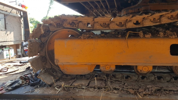 ขาย แบคโฮ KOMATSU PC60-5 เครื่อง 4BD1 ปั้มเดิม ช่วงล่างเต็ม รถพร้อมใช้งาน เอกสารใบซื้อขาย ราคาต่อรองได้ครับ