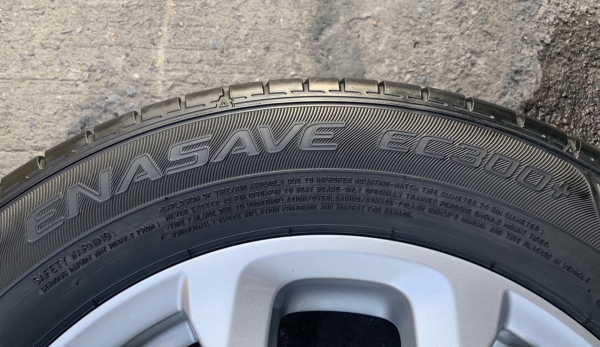 ล้อแม็ก Mazda 2 ขอบ 15 สีบอร์น พร้อมยาง 185-65-15 Dunlop ปี 16 แม็กเดิม ดอกยางหนา