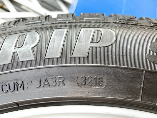 ล้อแม็ก Ford Everest ขอบ 20 พร้อมยาง 265-50-20 Goodyear ปี 16 แม็กสวย ดอกยางหนาปึก