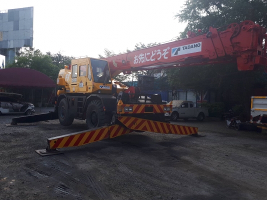 ขายเครน 25ตัน M4+คอมพิวเตอร์ โทร. 096-9426519    081-3479292