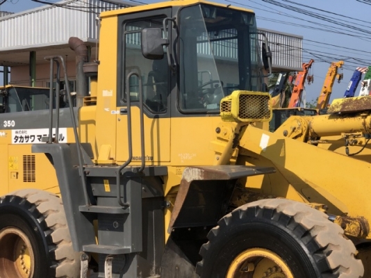 ขายรถตักล้อยาง KOMATSU WA350-3E นำเข้าเองจากญี่ปุ่น สภาพสวยพร้อมใช้ มีVDOการทำงานครับ