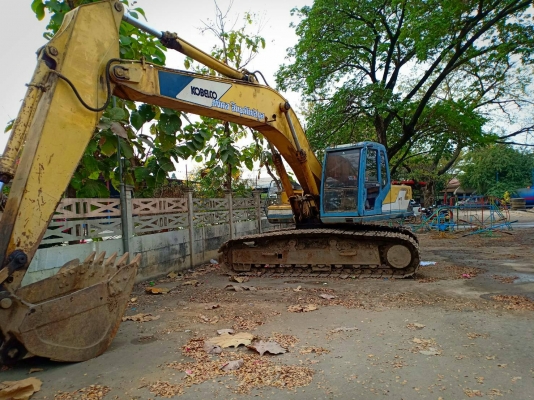 ขายรถแบคโฮ KOBELCO SK200-/// ไม่มีระบบไฟ ไม่มีเอกสาร ราคา 420000 ขายรถแบคโฮ KOBELCO SK200-/// ไม่มีระบบไฟ ไม่มีเอกสาร ราคา 420000
