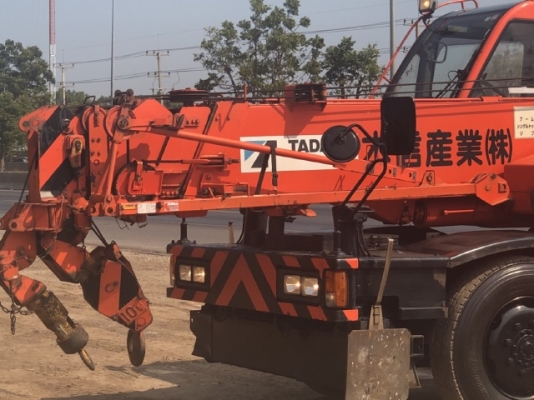 ขายรถเครน TADANO TR100M-1 (ขนาด 10 ตัน) ปี 2000 นำเข้าเองจากญี่ปุ่น สภาพสวยพร้อมใช้ มีVDOการทำงานครับ