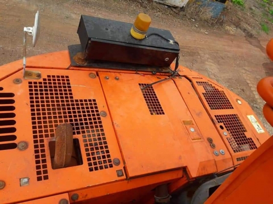 ขายจ้า..HITACHI ZX135US เก่านอกแท้  สภาพสวย เครื่องปั๊มแห้ง  ใช้ โทร 089-3818694 จ๊อย