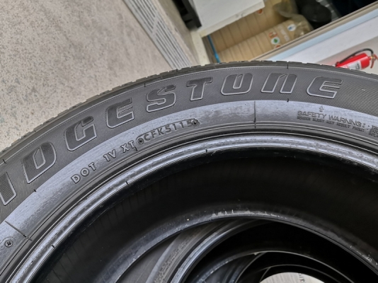 ยางBridgestone 265/60/18 ดอกเต็มหนาๆท่วมทุกเส้น ใช้ยาวๆ 4เส้น