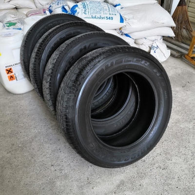 ยางBridgestone 265/60/18 ดอกเต็มหนาๆท่วมทุกเส้น ใช้ยาวๆ 4เส้น