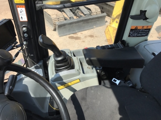 ขายรถตักล้อยาง HITACHI ZW140-5B (เท่าเทียบ WA200-7) ปี 2015 นำเข้าเองจากญี่ปุ่น สภาพสวยพร้อมใช้