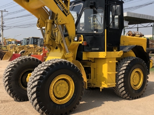 ขายรถตักล้อยาง KAWASAKI KLD80Z (เทียบเท่า WA350) นำเข้าเองจากญี่ปุ่น สภาพสวยพร้อมใช้ มีVDOการทำงานครับ ขายรถตักล้อยาง KAWASAKI KLD80Z (เทียบเท่า WA350) นำเข้าเองจากญี่ปุ่น สภาพสวยพร้อมใช้ มีVDOการทำงานครับ