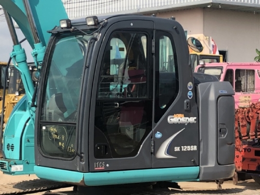 ขายรถขุด KOBELCO SK125SR YV06 ปี 2013 นำเข้าเองจากญี่ปุ่น สภาพสวยพร้อมใช้ มีVDOการทำงานครับ