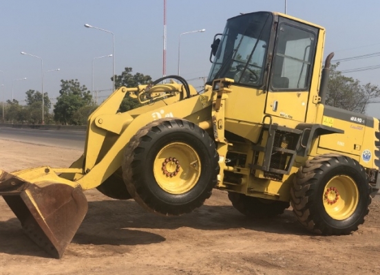 ขายรถตักล้อยาง KOMATSU WA100-3 นำเข้าเองจากญี่ปุ่น สภาพสวยพร้อมใช้ มีVDOการทำงานครับ ขายรถตักล้อยาง KOMATSU WA100-3 นำเข้าเองจากญี่ปุ่น สภาพสวยพร้อมใช้ มีVDOการทำงานครับ