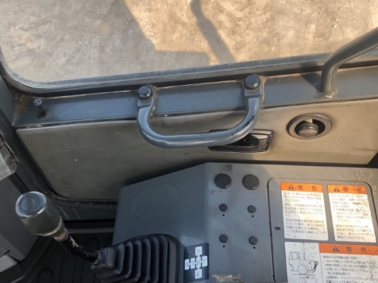 ขายรถตักล้อยาง KOMATSU WA100-3 นำเข้าเองจากญี่ปุ่น สภาพสวยพร้อมใช้ มีVDOการทำงานครับ ขายรถตักล้อยาง KOMATSU WA100-3 นำเข้าเองจากญี่ปุ่น สภาพสวยพร้อมใช้ มีVDOการทำงานครับ