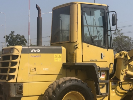 ขายรถตักล้อยาง KOMATSU WA100-3 นำเข้าเองจากญี่ปุ่น สภาพสวยพร้อมใช้ มีVDOการทำงานครับ ขายรถตักล้อยาง KOMATSU WA100-3 นำเข้าเองจากญี่ปุ่น สภาพสวยพร้อมใช้ มีVDOการทำงานครับ