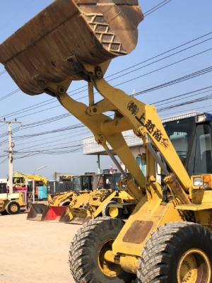 ขายรถตักล้อยาง KOMATSU WA300-1 นำเข้าเองจากญี่ปุ่น สภาพสวยพร้อมใช้ มีVDOการทำงานครับ