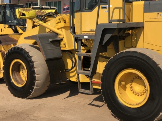 ขายรถตักล้อยาง KOMATSU WA350-3E นำเข้าเองจากญี่ปุ่น สภาพสวยพร้อมใช้ มีVDOการทำงานครับ
