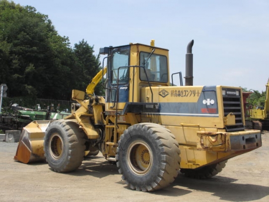 ขายรถตักล้อยาง KOMATSU WA300-1 นำเข้าเองจากญี่ปุ่น สภาพสวยพร้อมใช้ ถึงเร็วๆนี้ครับ