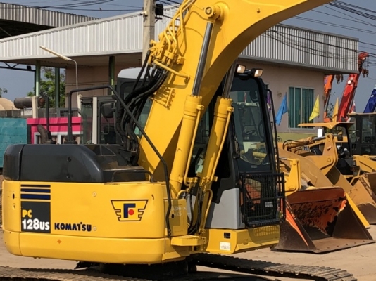 ขายรถขุด KOMATSU PC128US-2E1 (เทียบเท่ารุ่น 7) มีลายหัวกระแทก นำเข้าเองจากญี่ปุ่น สภาพสวยพร้อมใช้ มีVDOครับ