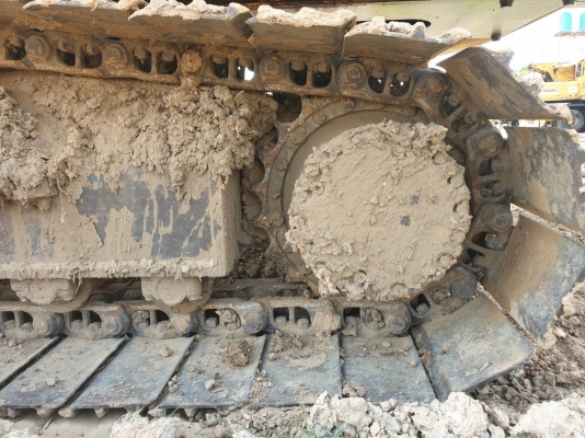 ขายรถแบคโค KOMATSU PC200-7 เอกสารเล่มทะเบียน ภาษีไม่ขาด ราคา.1,290,000 ต่อรอง รถพร้อมใช้ แอร์มี เครื่อง ปั้ม แรง สีเดิมๆ ตามสะภาพ เอวแน้น เฟรมสวย มูมฮาร์มสวย โซ้หนา สนใจนัดลองรถได้ที่.0813531946 ต่อ.บางนา &amp; ID-LINE รถอยู่ จ.บุรีรัมย์