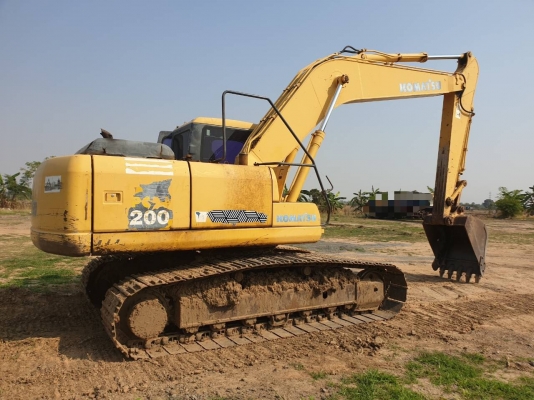 ขายรถแบคโค KOMATSU PC200-7 เอกสารเล่มทะเบียน ภาษีไม่ขาด ราคา.1,290,000 ต่อรอง รถพร้อมใช้ แอร์มี เครื่อง ปั้ม แรง สีเดิมๆ ตามสะภาพ เอวแน้น เฟรมสวย มูมฮาร์มสวย โซ้หนา สนใจนัดลองรถได้ที่.0813531946 ต่อ.บางนา &amp; ID-LINE รถอยู่ จ.บุรีรัมย์