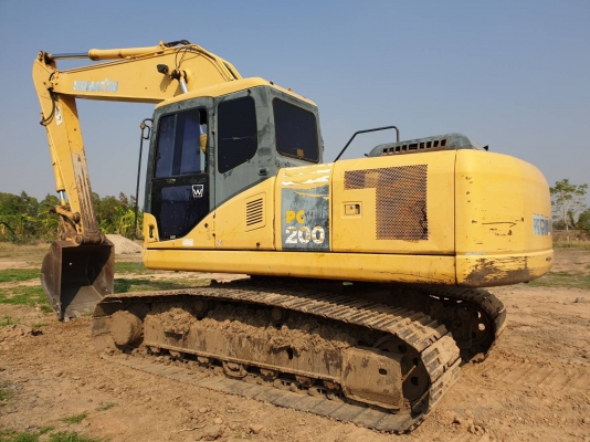 ขายรถแบคโค KOMATSU PC200-7 เอกสารเล่มทะเบียน ภาษีไม่ขาด ราคา.1,290,000 ต่อรอง รถพร้อมใช้ แอร์มี เครื่อง ปั้ม แรง สีเดิมๆ ตามสะภาพ เอวแน้น เฟรมสวย มูมฮาร์มสวย โซ้หนา สนใจนัดลองรถได้ที่.0813531946 ต่อ.บางนา &amp; ID-LINE รถอยู่ จ.บุรีรัมย์
