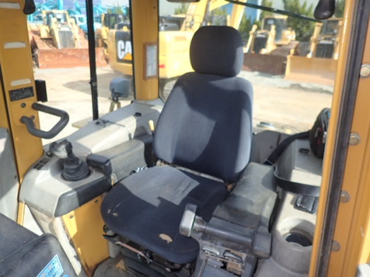 CAT D6N สภาพสวยมาก 5 พันชั่วโมงแท้ ๆ จากญี่ปุ่น ถึงไทยเร็ว ๆ นี้ครับ