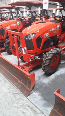 แทรกเตอร์ L4018 Max (TD535) รถปี 59 ใช้งาน 429 ชม.สวยๆพร้อมใช้ ผ่อนได้มีรับประกัน สนใจติดต่อเซลสันต์ 092-2603737