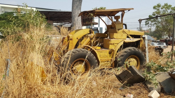 ขายตามสภาพ รถตัก CAT 922 เครื่อง DA120 เกียร์ครบ รถจอดไว้ที่อู่ซ่อมยังไม่ได้ซ่อม ให้ไปเช็คเองนะครับ ขายตามสภาพ รถตัก CAT 922 เครื่อง DA120 เกียร์ครบ รถจอดไว้ที่อู่ซ่อมยังไม่ได้ซ่อม ให้ไปเช็คเองนะครับ