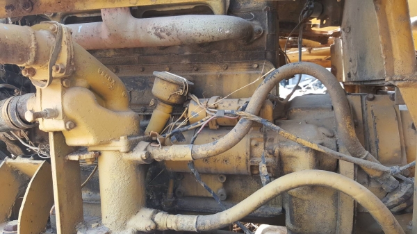 ขายตามสภาพ รถตัก CAT 922 เครื่อง DA120 เกียร์ครบ รถจอดไว้ที่อู่ซ่อมยังไม่ได้ซ่อม ให้ไปเช็คเองนะครับ ขายตามสภาพ รถตัก CAT 922 เครื่อง DA120 เกียร์ครบ รถจอดไว้ที่อู่ซ่อมยังไม่ได้ซ่อม ให้ไปเช็คเองนะครับ