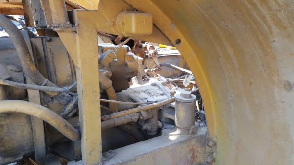 ขายตามสภาพ รถตัก CAT 922 เครื่อง DA120 เกียร์ครบ รถจอดไว้ที่อู่ซ่อมยังไม่ได้ซ่อม ให้ไปเช็คเองนะครับ ขายตามสภาพ รถตัก CAT 922 เครื่อง DA120 เกียร์ครบ รถจอดไว้ที่อู่ซ่อมยังไม่ได้ซ่อม ให้ไปเช็คเองนะครับ