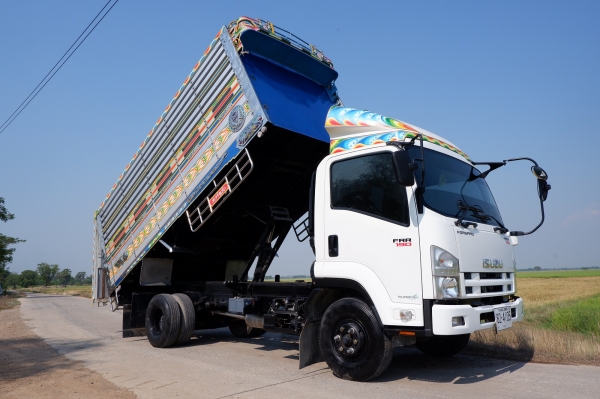 6 ล้อ ISUZU FRR190 แรง ไมล์ 21,000 กม. ไมล์แท้แน่นอนเช็คศูนย์ได้เลย เดิมทุกอย่าง กระบะมิเนียมคอกเกษต 6 ล้อ ISUZU FRR190 แรง ไมล์ 21,000 กม. ไมล์แท้แน่นอนเช็คศูนย์ได้เลย เดิมทุกอย่าง กระบะมิเนียมคอกเกษต