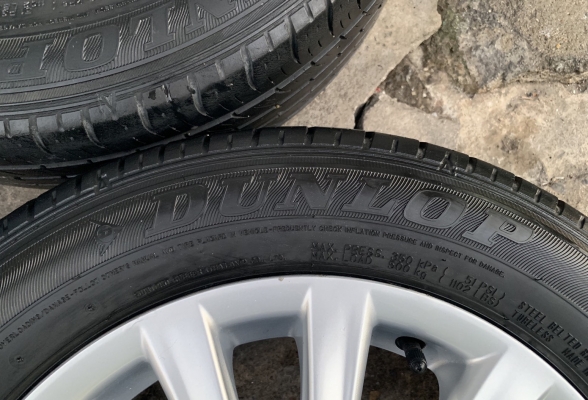 ล้อแม็ก Toyota Vios รุ่น 12 ก้าน ขอบ 15 สีบอร์น พร้อมยาง 185-60-15 Dunlop ปี 15