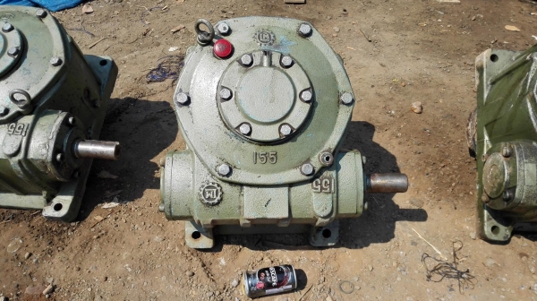 วอร์มเกียร์ทดแบบคว่ำ LM เบอร์ 155 ทด 1:10 (150 rpm) ใช้กับมอเตอร์ 10-15 HP