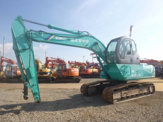ขายรถขุด ยี่ห้อ KOBELCO รุ่น SK200-3