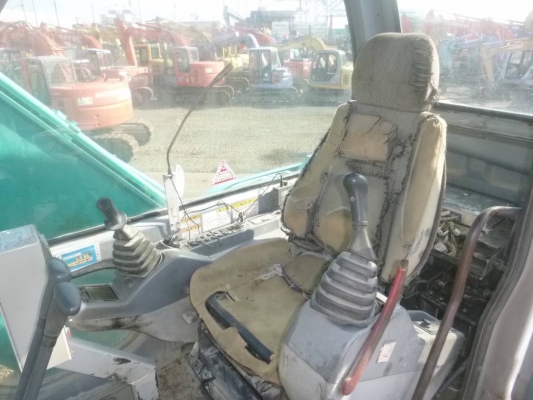 ขายรถขุด ยี่ห้อ KOBELCO รุ่น SK200-3