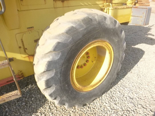 ขายรถตัก ยี่ห้อ KOMATSU รุ่น WA200-1 ขายรถตัก ยี่ห้อ KOMATSU รุ่น WA200-1