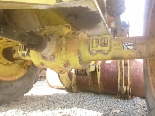 ขายรถตัก ยี่ห้อ KOMATSU รุ่น WA200-1 ขายรถตัก ยี่ห้อ KOMATSU รุ่น WA200-1