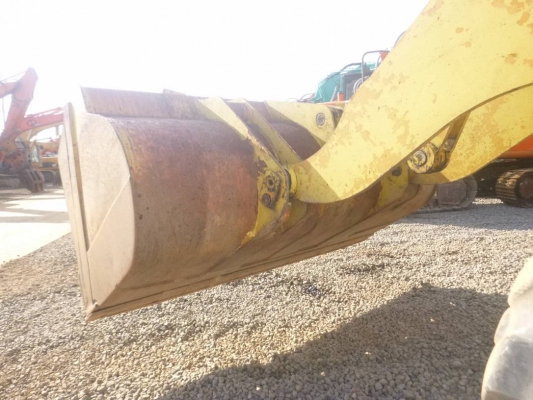 ขายรถตัก ยี่ห้อ KOMATSU รุ่น WA200-1 ขายรถตัก ยี่ห้อ KOMATSU รุ่น WA200-1