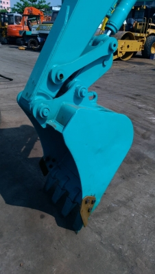 KOBELCO รุ่น SK 75 UR รุ่น 3 ES
