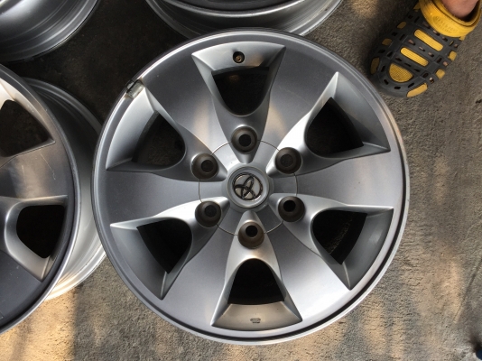 ล้อโตโยต้า ขอบ16+น๊อต #ชุด4วง3900บ.ล้อไม่เบียดบิ่น มีลอยตามการใช้งาน สนใจโทร0879050181.ส่งได้ทั่วไทย