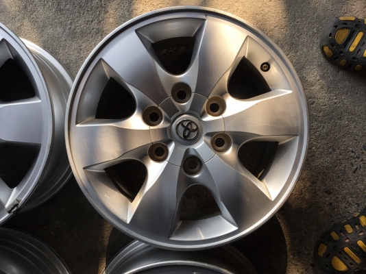 ล้อโตโยต้า ขอบ16+น๊อต #ชุด4วง3900บ.ล้อไม่เบียดบิ่น มีลอยตามการใช้งาน สนใจโทร0879050181.ส่งได้ทั่วไทย