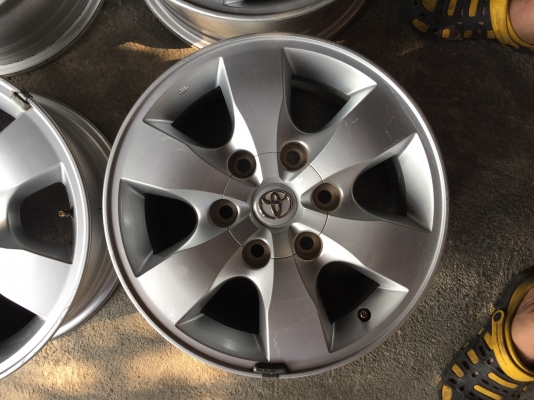 ล้อโตโยต้า ขอบ16+น๊อต #ชุด4วง3900บ.ล้อไม่เบียดบิ่น มีลอยตามการใช้งาน สนใจโทร0879050181.ส่งได้ทั่วไทย