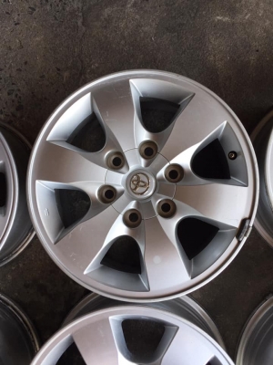 ล้อโตโยต้า ขอบ16+น๊อต #ชุด4วง3900บ.ล้อไม่เบียดบิ่น มีลอยตามการใช้งาน สนใจโทร0879050181.ส่งได้ทั่วไทย