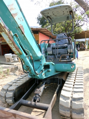 KOMATSU 40-7 ขนาดPC-40 <มีVDOให้ชม>รถเก่านอกมีเอกสารอินวอย☎️ติดต่อ 085-5632278 <ราคาต่อรองได้>