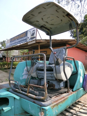 KOMATSU 40-7 ขนาดPC-40 <มีVDOให้ชม>รถเก่านอกมีเอกสารอินวอย☎️ติดต่อ 085-5632278 <ราคาต่อรองได้>