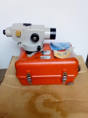 ขายกล้องวัดระดับ SOKKIA รุ่น B1C กำลังขยาย32เท่า สภาพ90\% ผลิตญี่ปุ่นเเท้ๆ MADE IN JAPAN ราคาถูกมากๆ