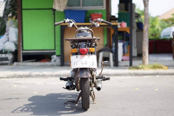 ร้าน วุฒิ นนบุรี HONDA C92 ท้ายจรวด รถสวยแห้งๆ ทะเบียนโอน