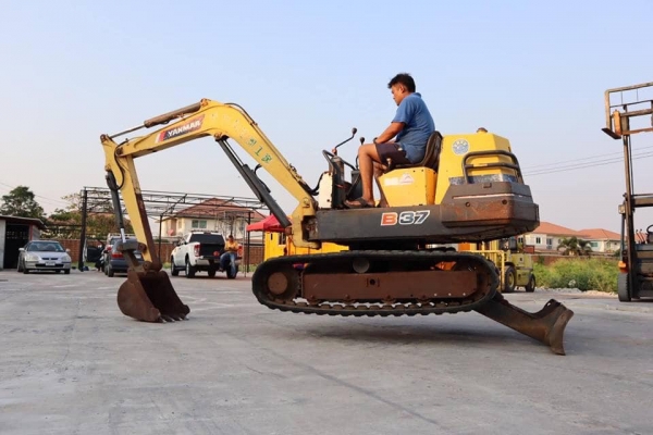 รถแบคโฮ รถขุด YANMAR B37 (ขนาดPC40) สวยเดิมจากญี่ปุ่น ไม่เคยถูกใช้งานในไทย100\%