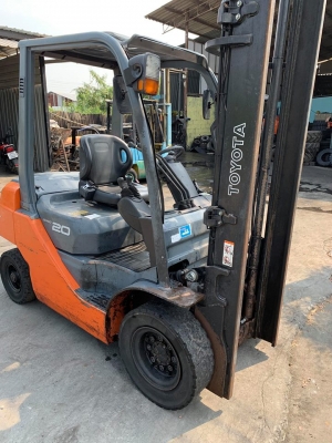 TOYOTA 8FD20 รถนอกเก่าญี่ปุ่น 2 ตัน ดีเซล เสา 5 เมตร งาฮิ้ง เกียร์ธรรมดา