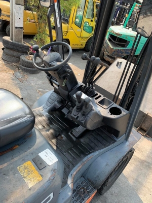 TOYOTA 8FD20 รถนอกเก่าญี่ปุ่น 2 ตัน ดีเซล เสา 5 เมตร งาฮิ้ง เกียร์ธรรมดา