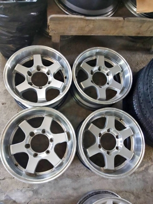 ล้อเปล่าเลนโซ่6รูขอบ15